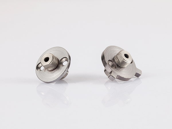  五金万搏手机版材质的选择